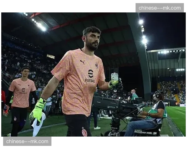 转会传闻：佛罗伦萨为门将泰拉恰诺标价4000万欧元