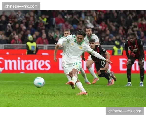 评论：点球判罚尺度不一，本轮多场比赛再度引发VAR讨论